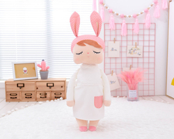 Lalka Metoo XL w białej sukience