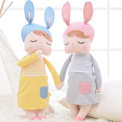 Lalka Metoo w żółtej sukience