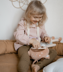 Lalka Metoo szary jelonek 50cm