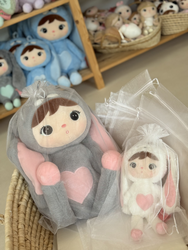 Biały woreczek prezentowy z organzy – rozmiar M (30 × 40 cm)