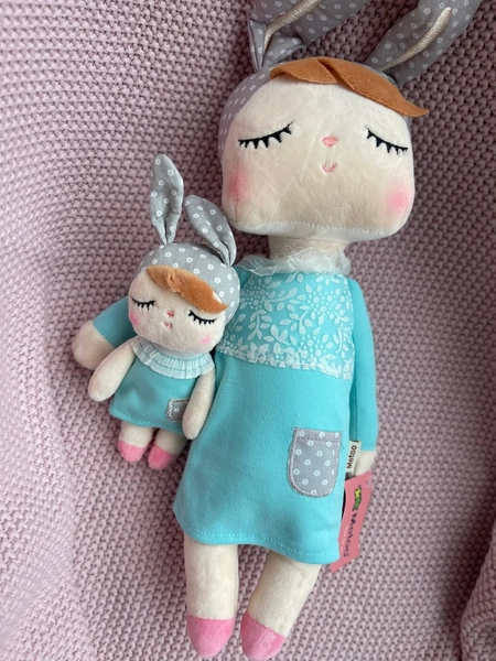 Mini Lalka Metoo z uszkami w miętowej sukience