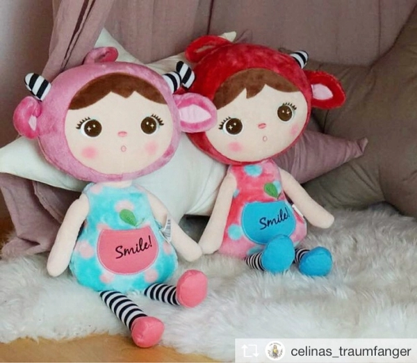 Lalka Metoo Smile truskawka 50cm