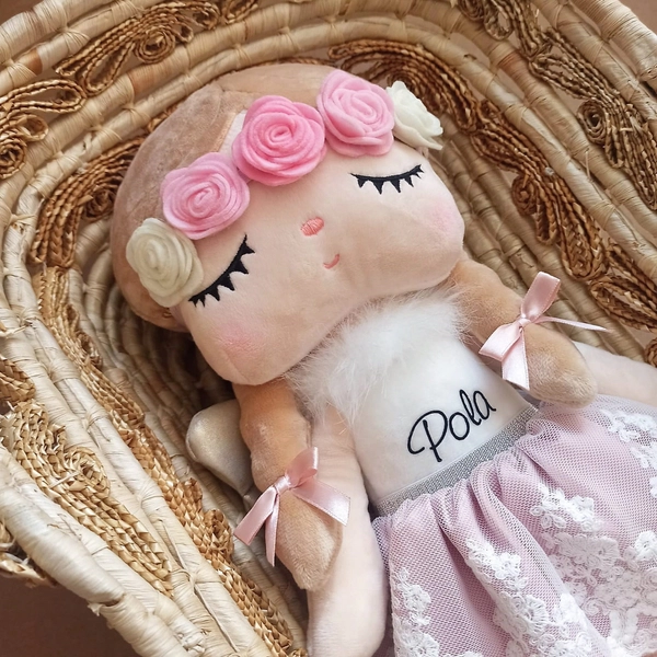 Lalka Metoo z kolorowym wianuszkiem 48cm