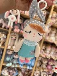 Mini Lalka Metoo z uszkami w miętowej sukience