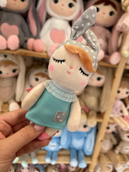 Mini Lalka Metoo z uszkami w miętowej sukience