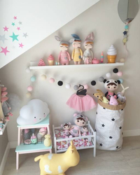 Lalka Metoo w żółtej sukience