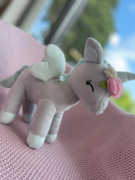 Pluszowy Jednorożec z wianuszkiem rozmiar M- Szaro/miętowy