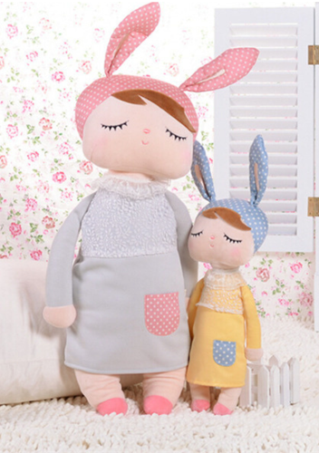 Lalka Metoo XL w szarej sukience